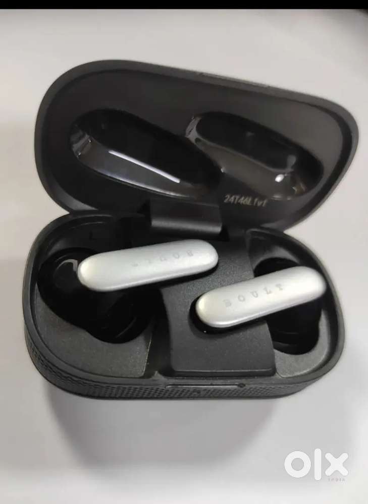 Earphone of boult