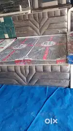 Brand new furniture box wala bad