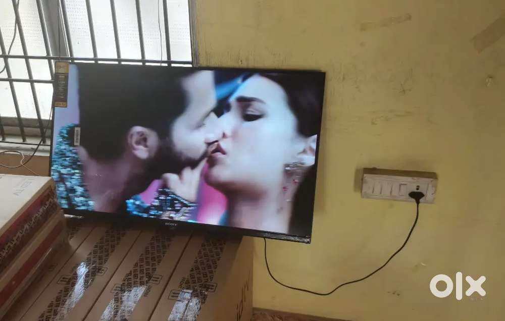 50 inch sony smart Android frameless oled 4k 3yr display waranty 25000