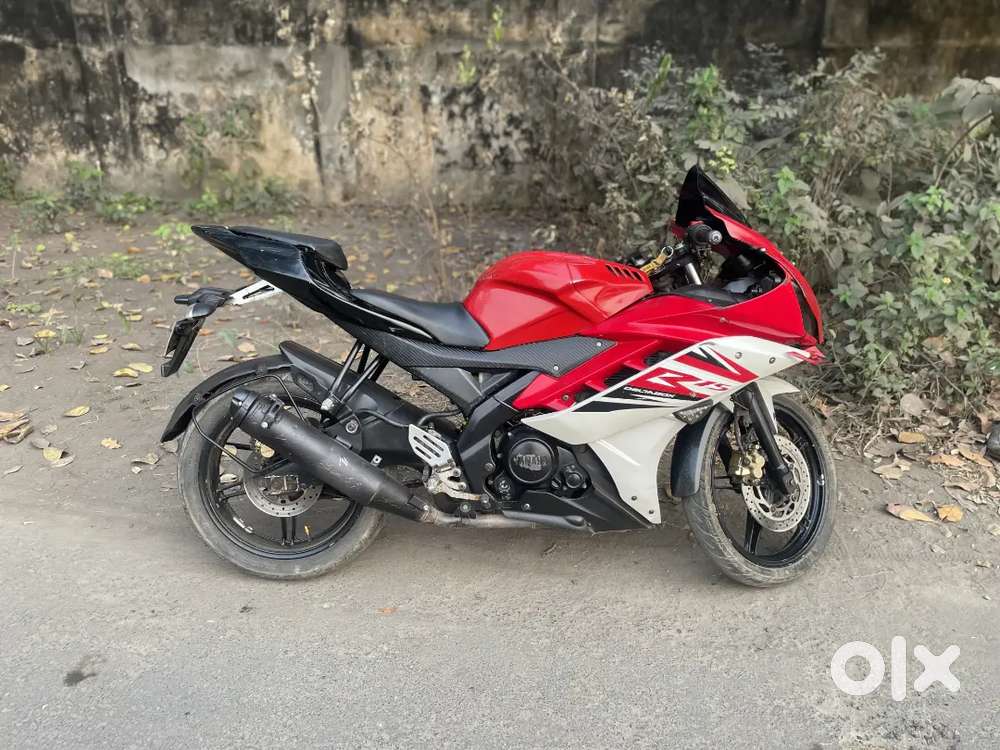 R15 V2 full good condition modified bike