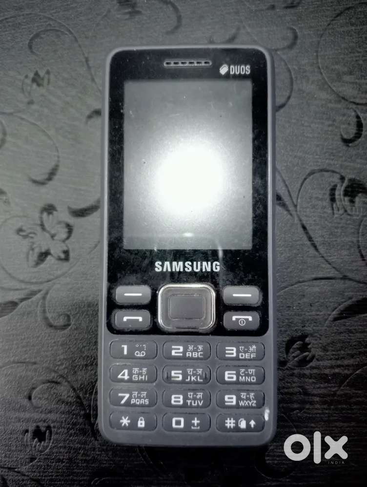 Samsung keypad mobile phone