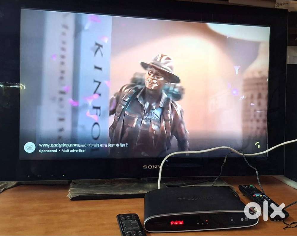 SONY LCD TV with AIRTEL EXTREME BOX In Very Good Condition
