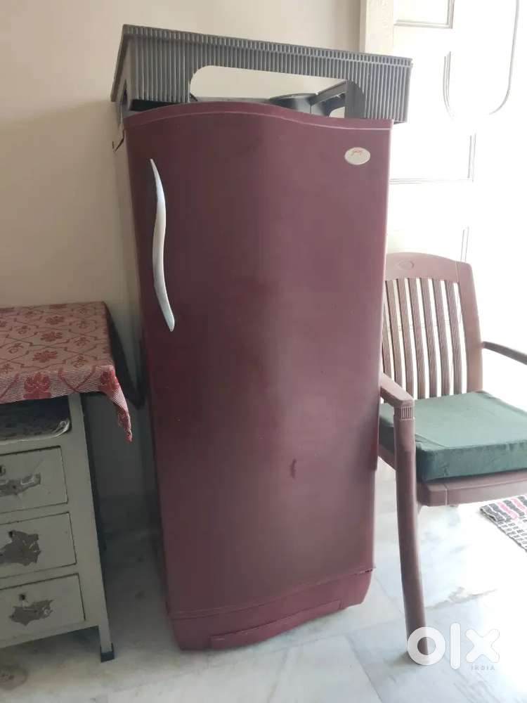 Godrej Fridge 180L