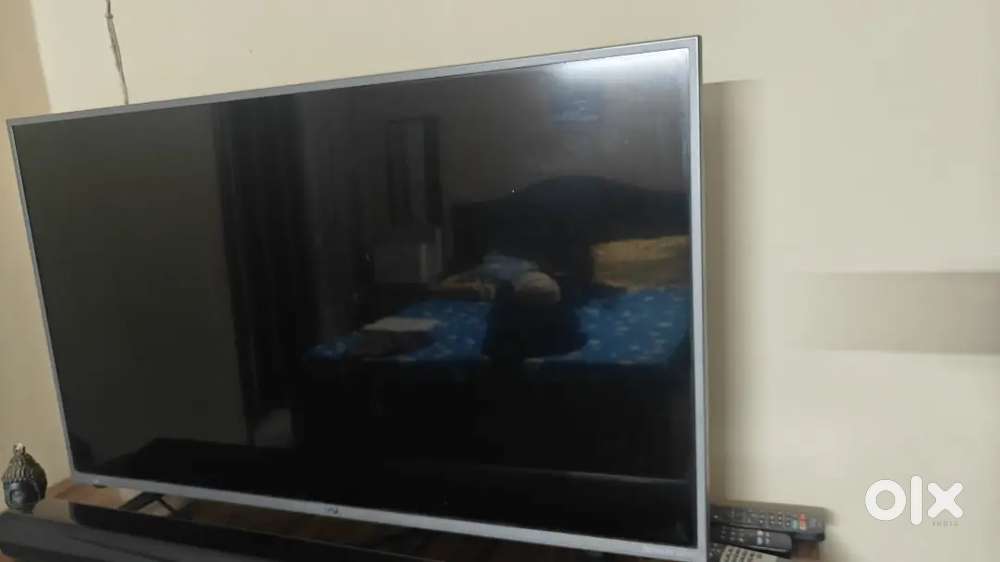 Vu 43inch 4k smart tv