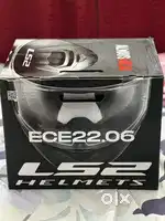 Premium LS2 Helmet for Sale – Hardly Used, Excellent Condition