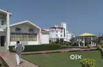 होटल में काम करने के लिए लड़के और लड़कियों की जरूरत है,  सम्पर्क कर
