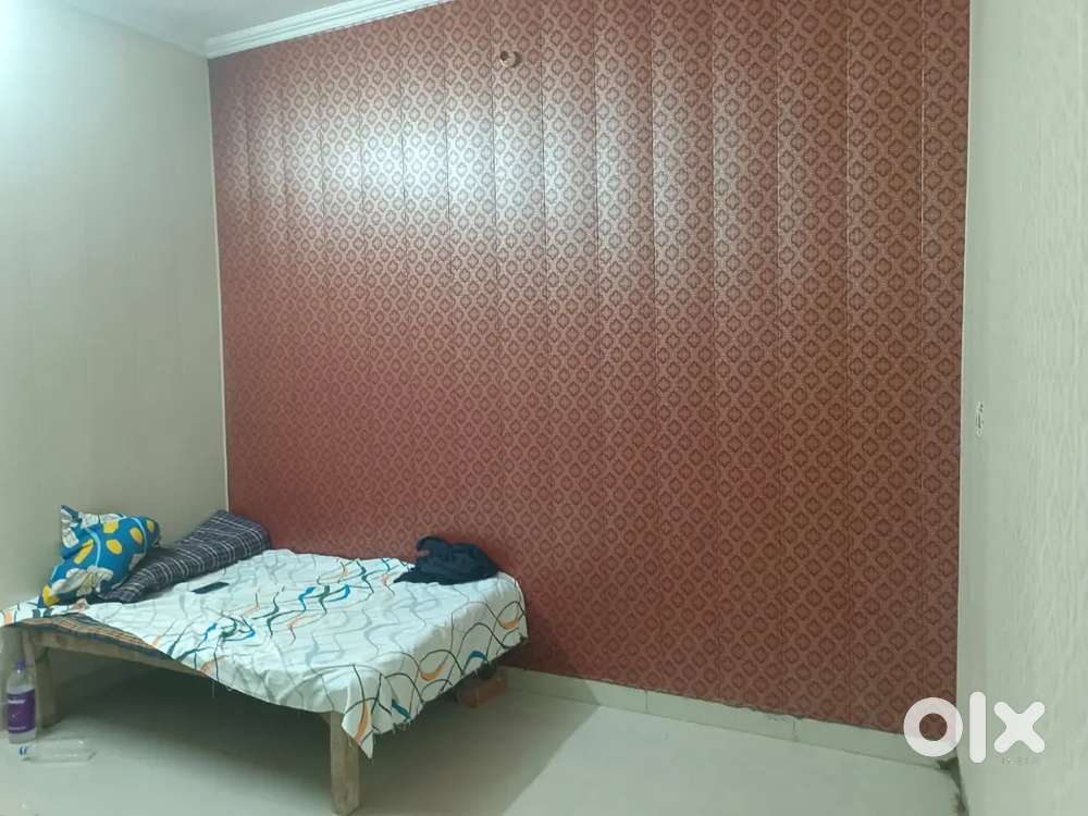 2bhk Independent boys girls family