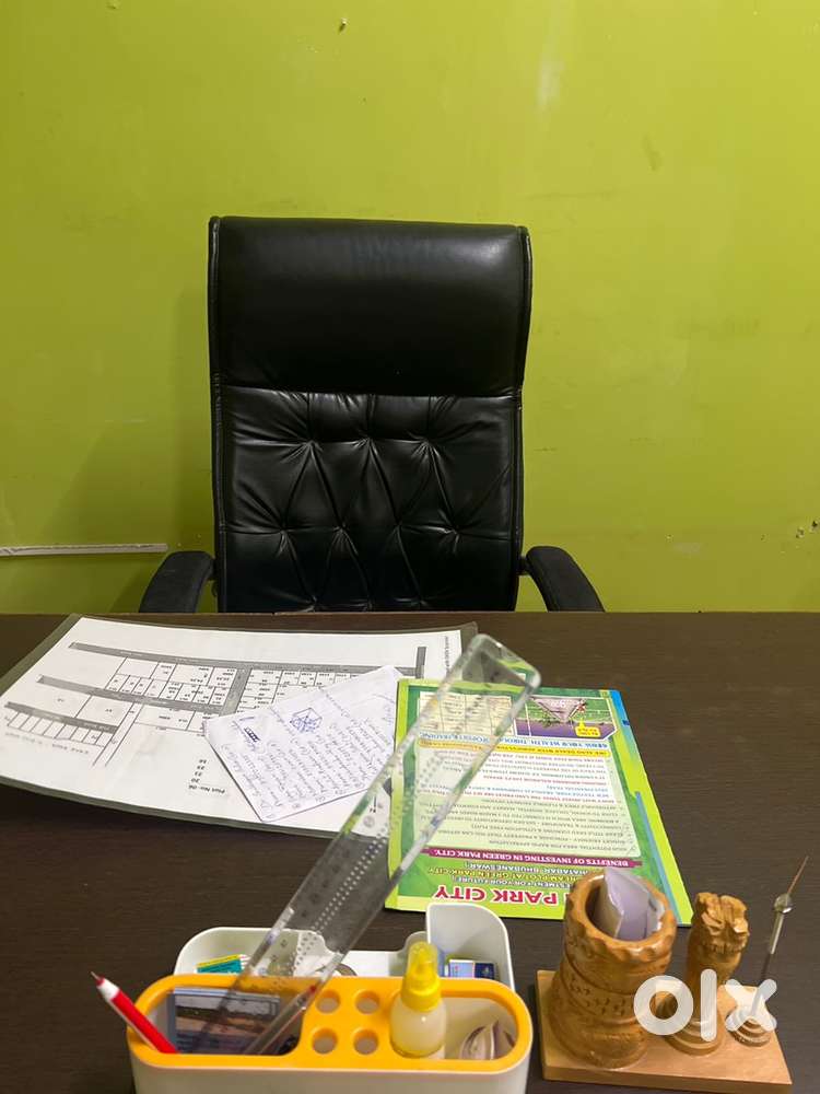 HR & OPERATIONAL MANAGER  ONLY BOYS