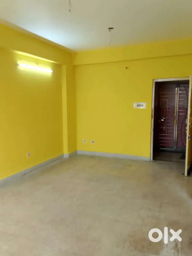 2bhk flat for rent Raja Bajar bailey road