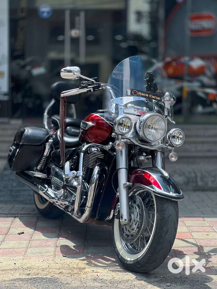 TRIUMPH THUNDERBIRD LT