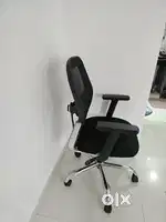 Aristocrat Office Chair