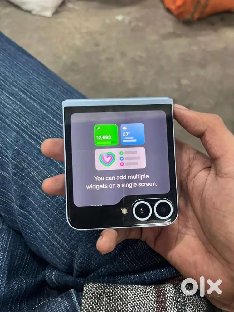 Samsung galaxy zflip6 12/256 gb
