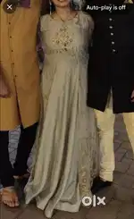 Long heavy gown for women L size( 1500 rs)