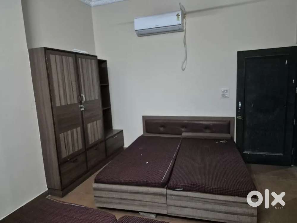 Pg for girls only( 2 seater available)