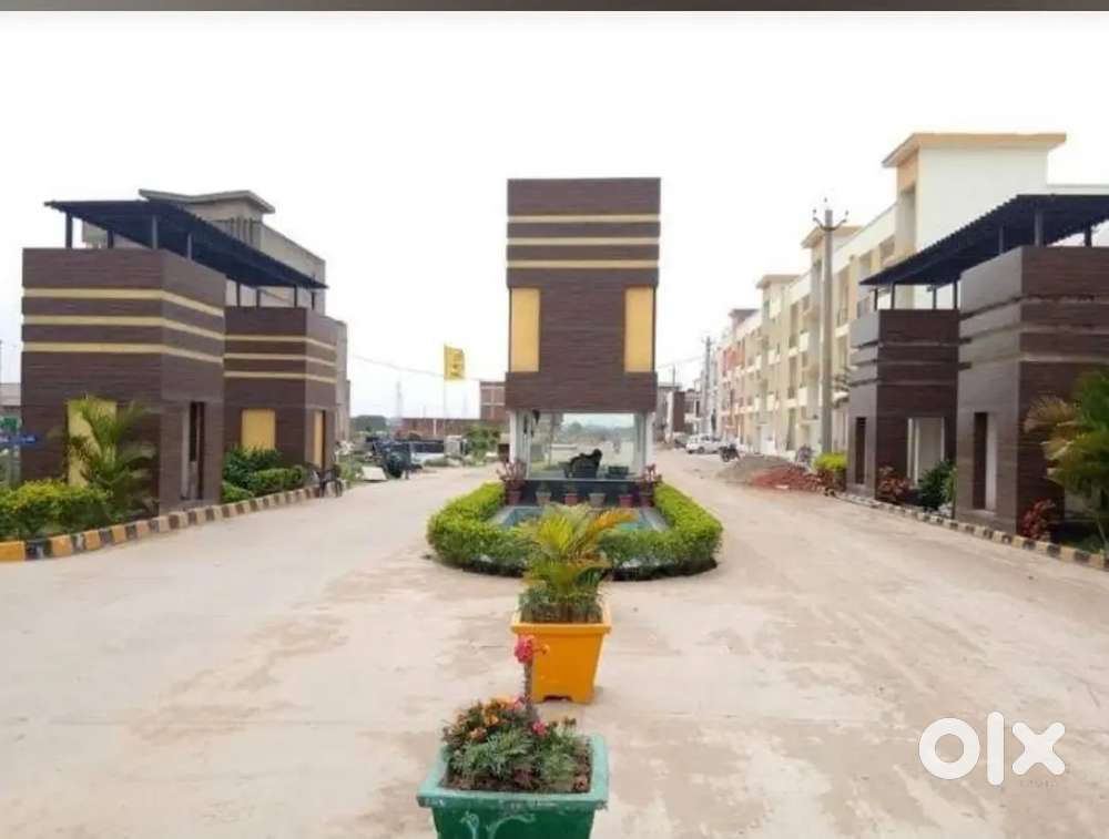 Plot 111 Gaj @ ₹36000/- per Gaj
