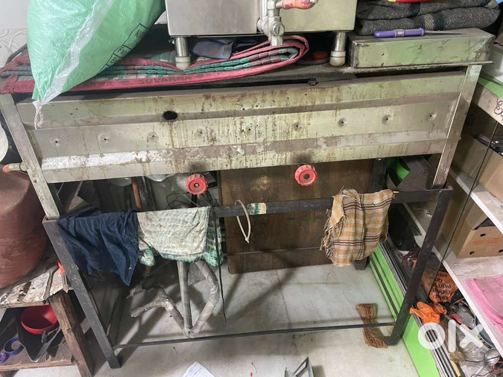 Idli electric cooker & dosa tawa