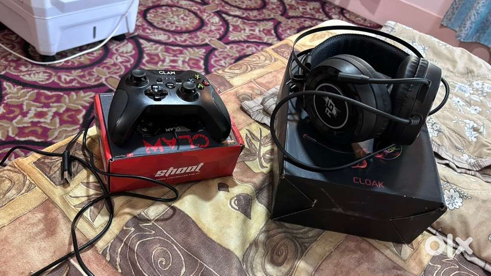 CLAW Wired Gaming Controller (for PC)