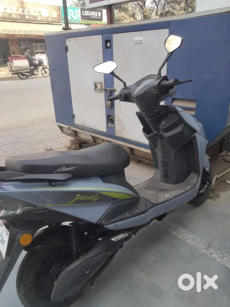 New scooty good condition