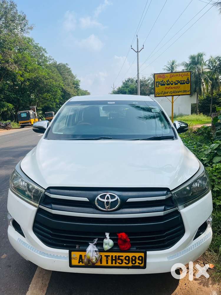Toyota Innova 2017 Diesel 221500 Km Driven