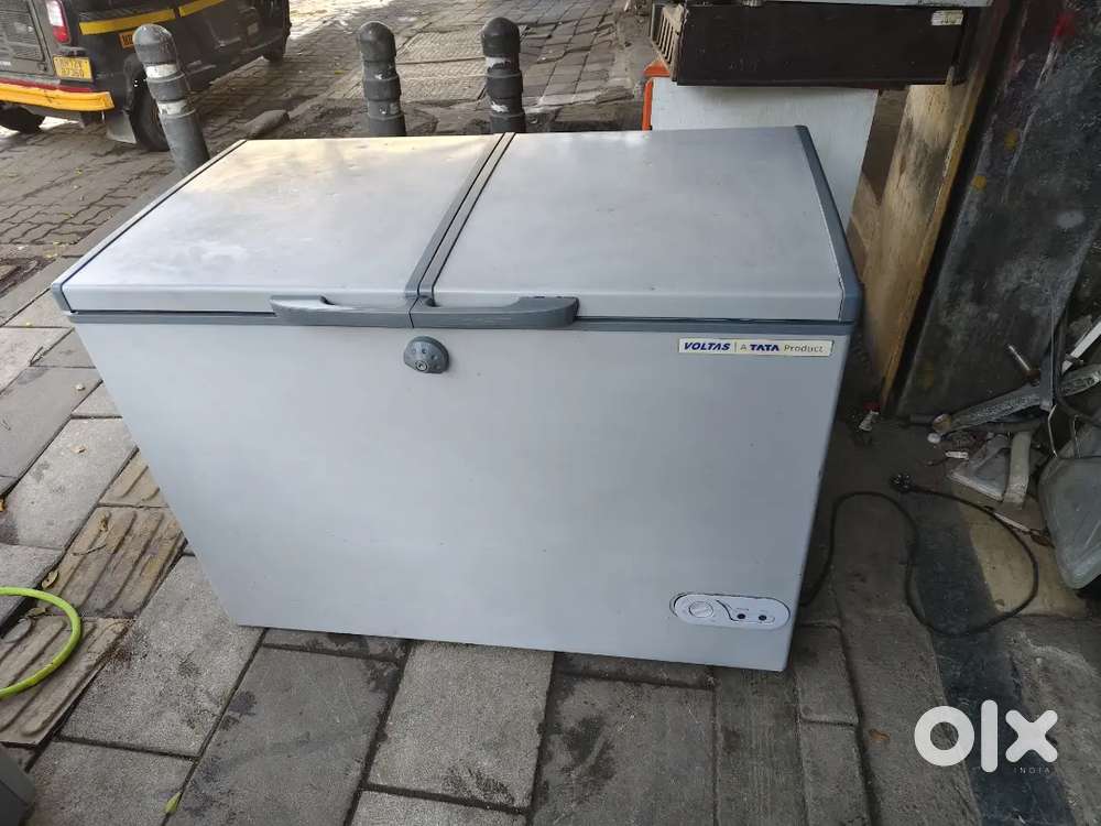 Voltas deep freezer