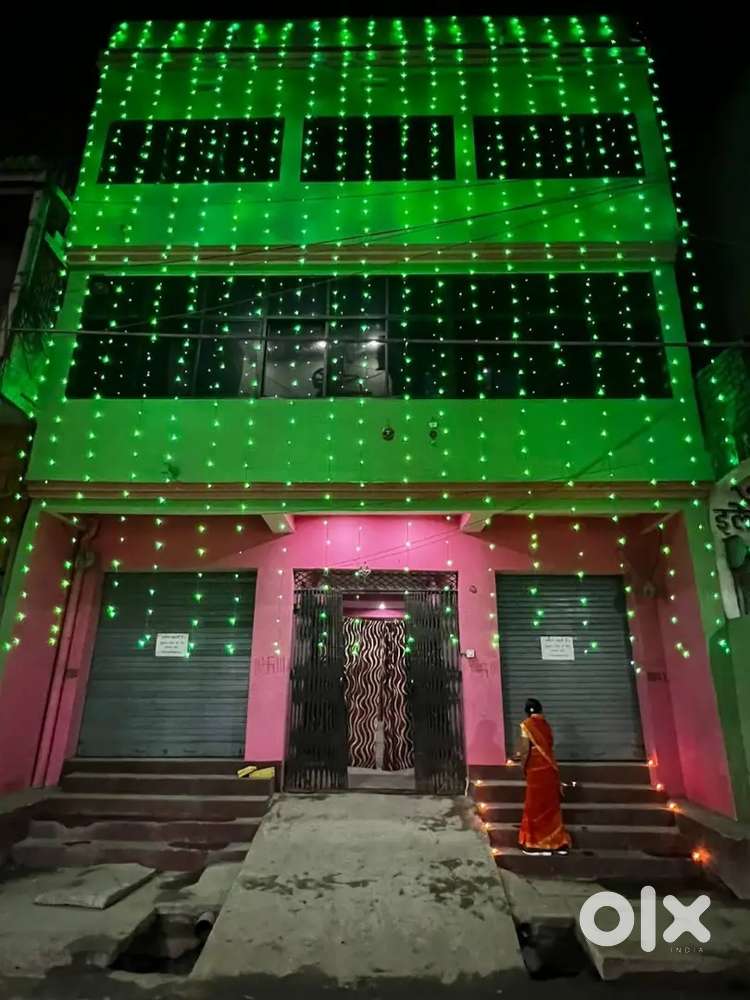 Shop for rent in main market