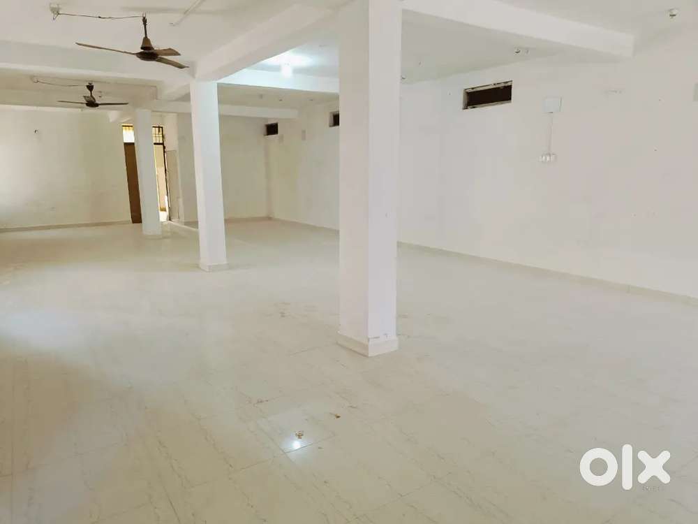 Hall rent se dena other k liye rent se dena h