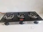 Pigeon 3 burner gas stove in excellent condition