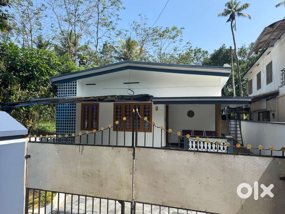 25 Cent Plot with 3BHK House for Sale in Kaliyar – Main Road Frontage