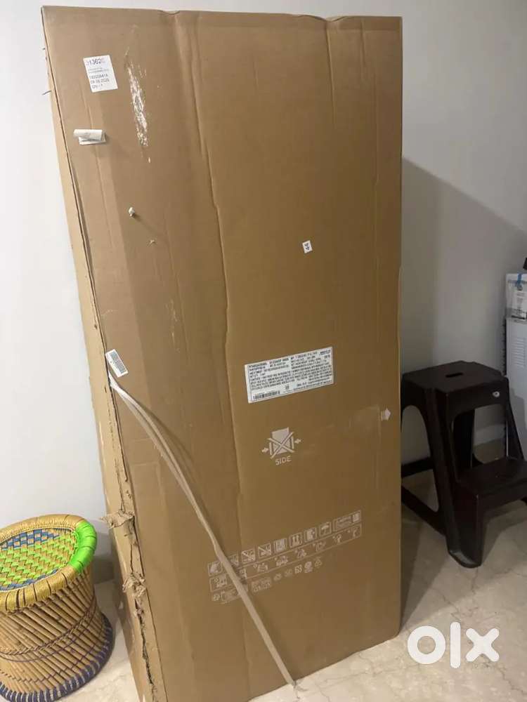 Samsung Brand New 330 Litre Fridge , one year warranty included