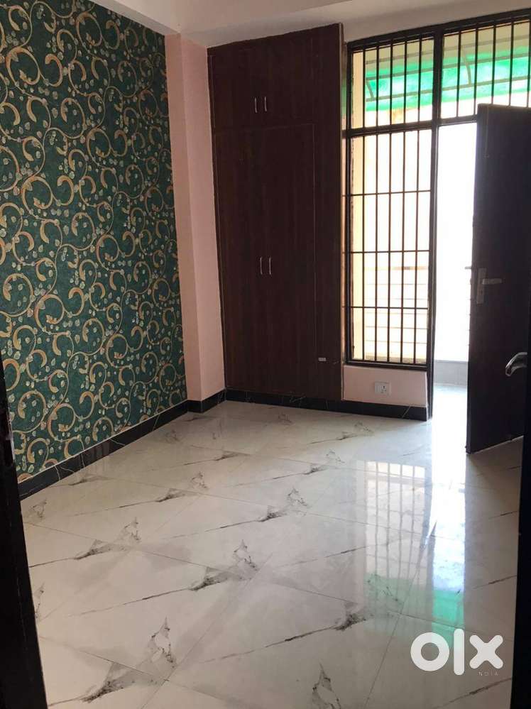 Direct sun light in flat #3 Bhk # Road location # Sec 1 # Noida Ext.