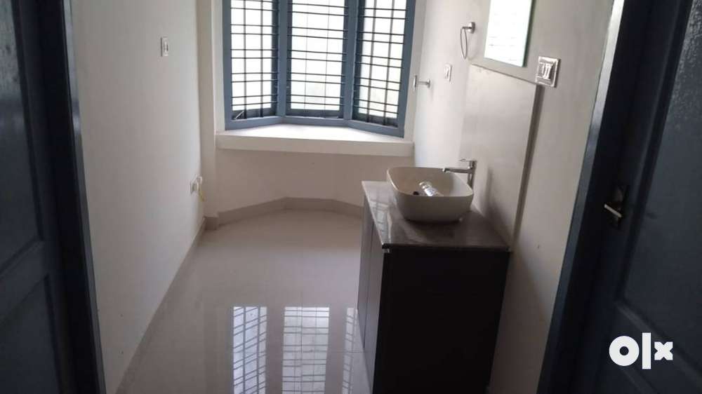2BHK 2ND FLOOR FOR RENT. UN FURNISHED APPARTMENT. FOR FAMILY ONLY