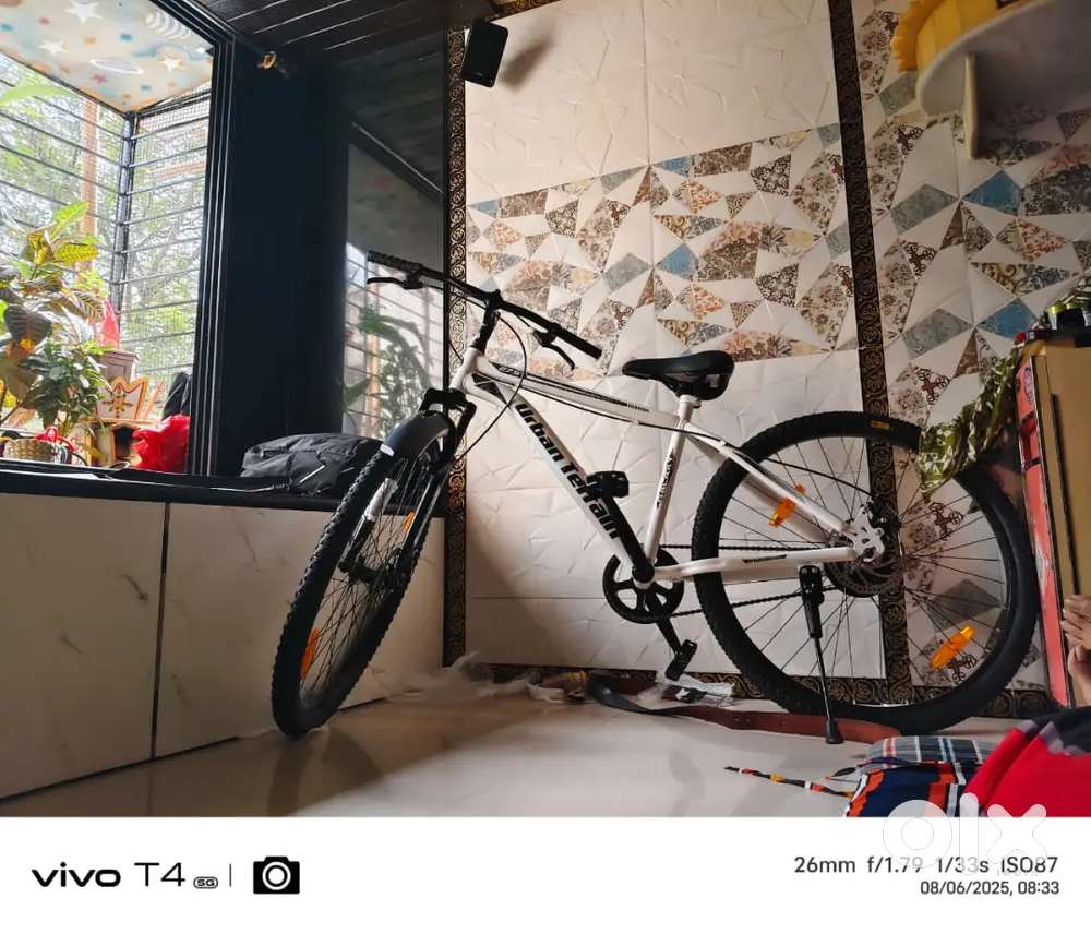 Urban Terrain bycycle 27.5 Frame size