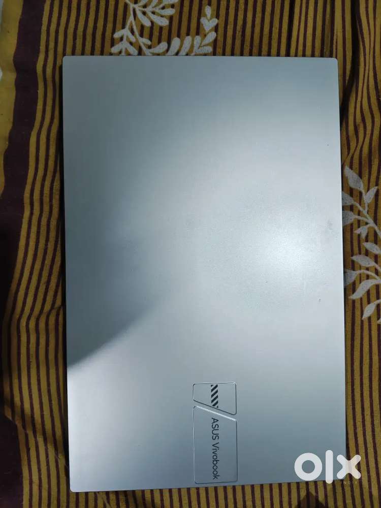 Asus vivobook laptop