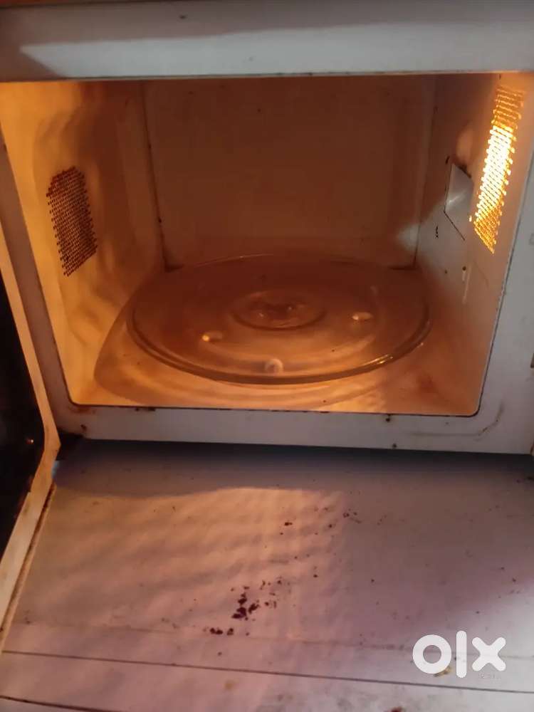 Microwave oven