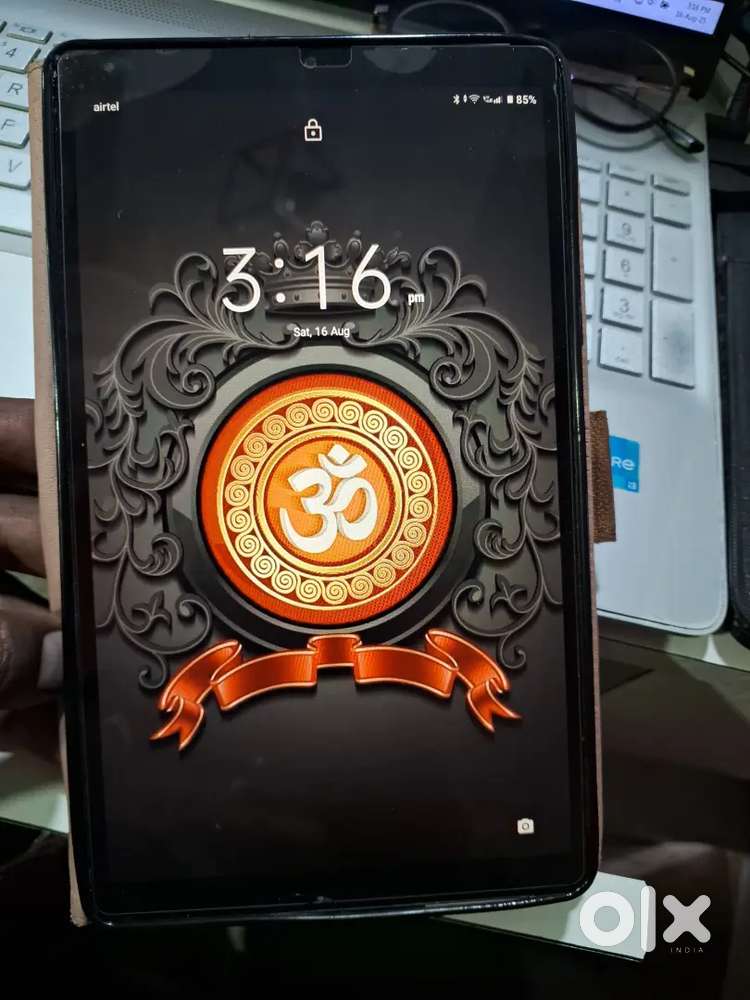 Realme pad mini 3/32 2 year old.