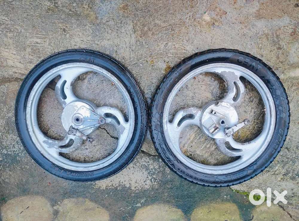 I want to sell Super splendor bike silencer and mag wheel