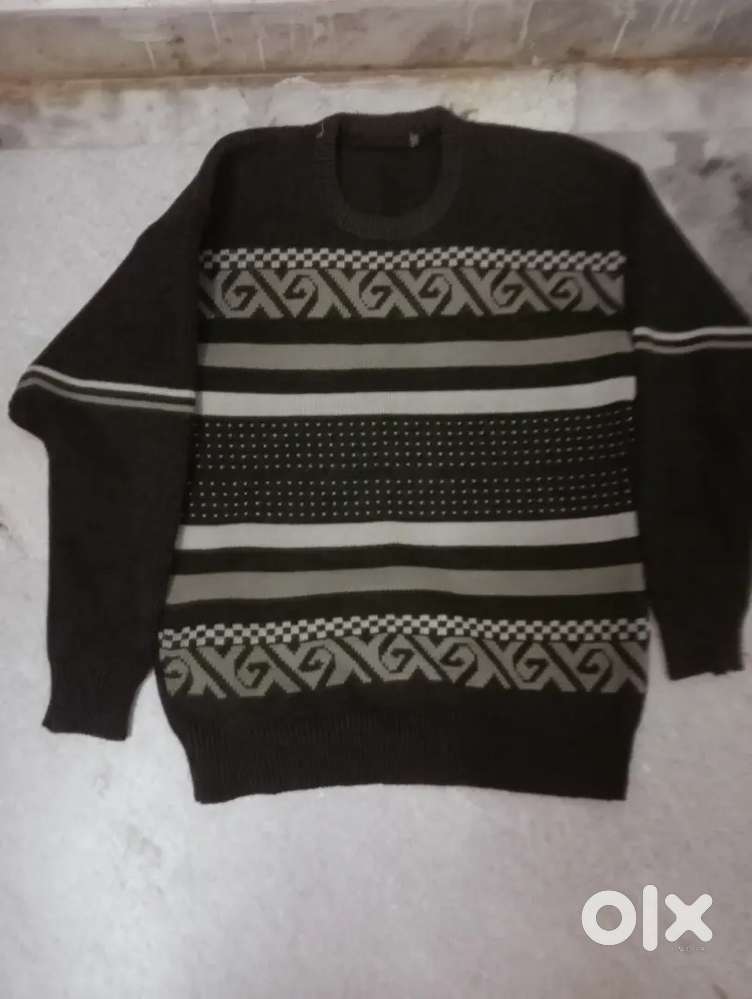 Brand sweatter sale good newly a single time used 42#L
