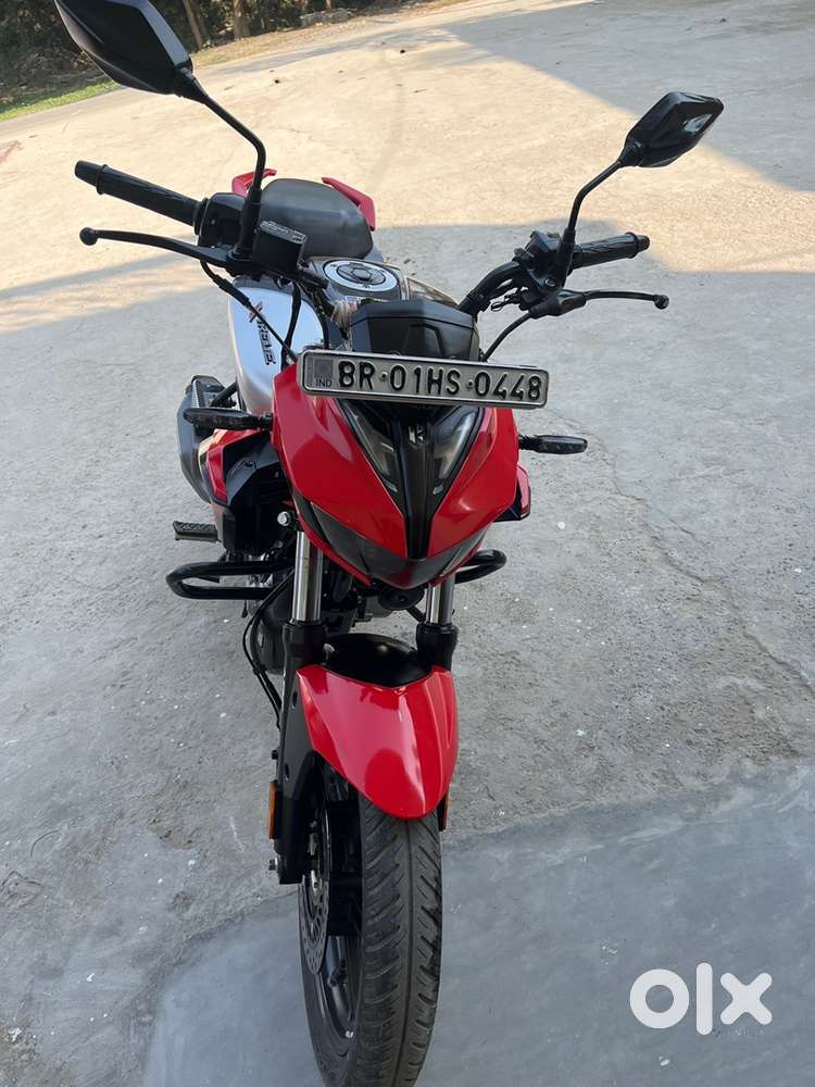 Hero xtereme 125R  Dual Channel ABS  (Top model)