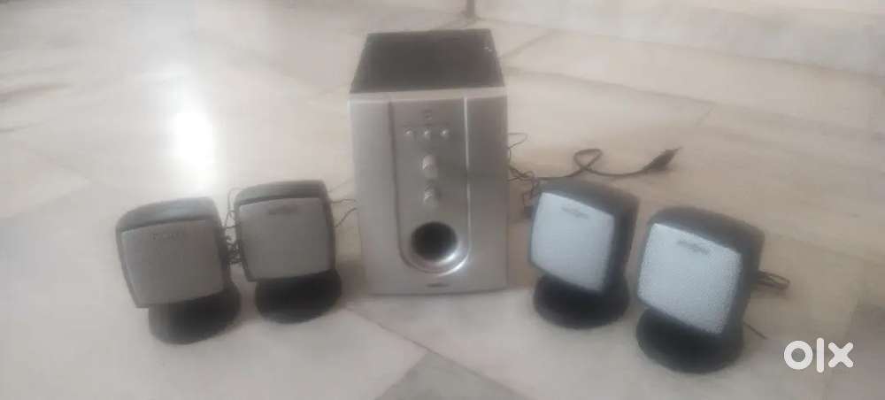 Frontech speaker with base seal one