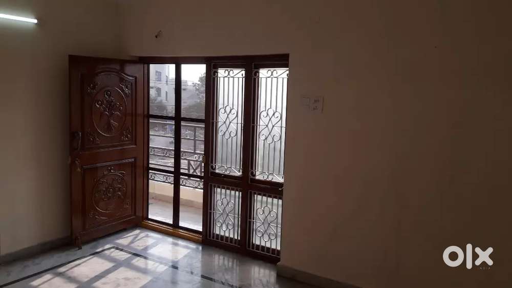 3BHK EAST FACING FLAT AVAILABLE AT BHARATHI NAGAR WITH ALL AMENITIES..
