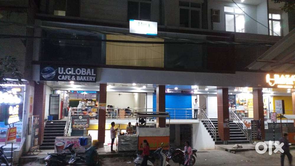 A Big Shop 590 Square Feet on Upper Ground Floor for Rent at Era Road
