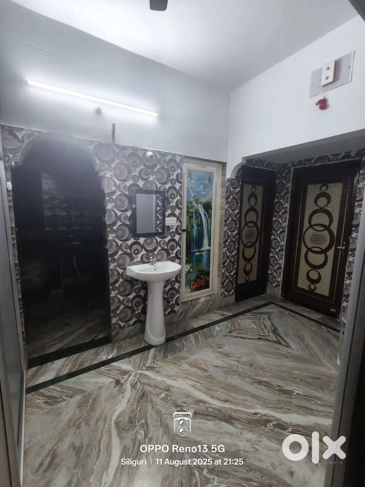 Spacious 2BHK for Rent – Includes Bathroom,Kitchen & Beautiful bacolny