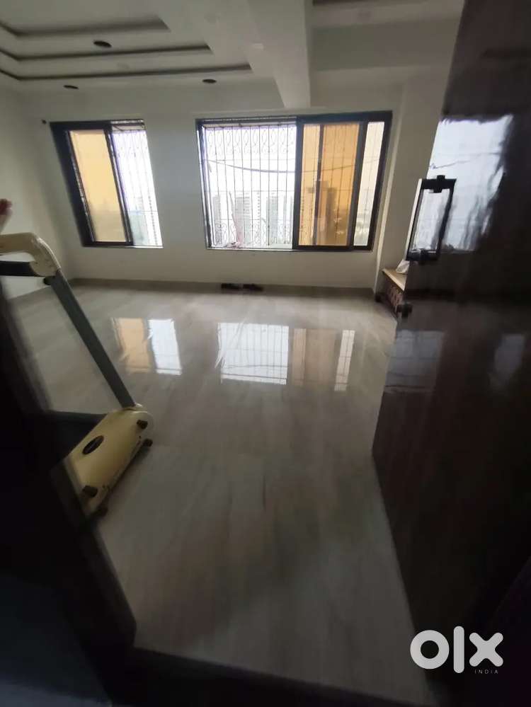 2 BHK flat for rent in yameen tower, agripada