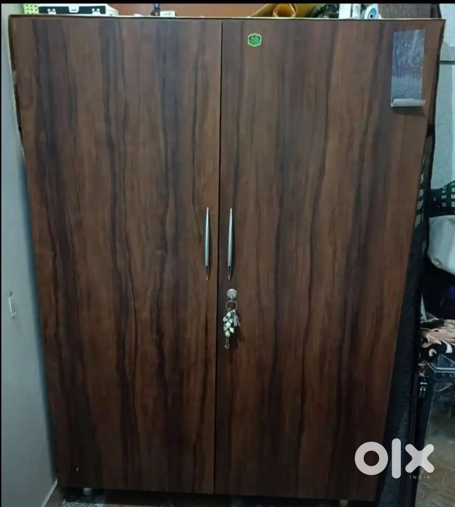 Newly fabricated wardrobe urgent sale