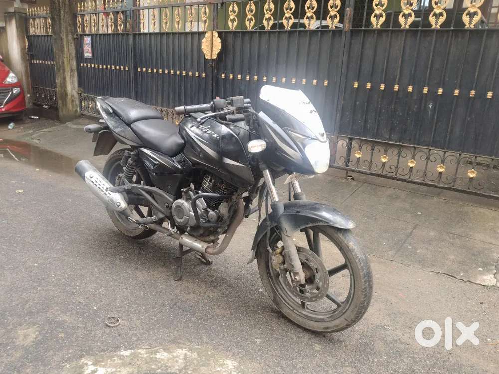 bajaj pulsar 180 single owner km 30000 2018model single owner