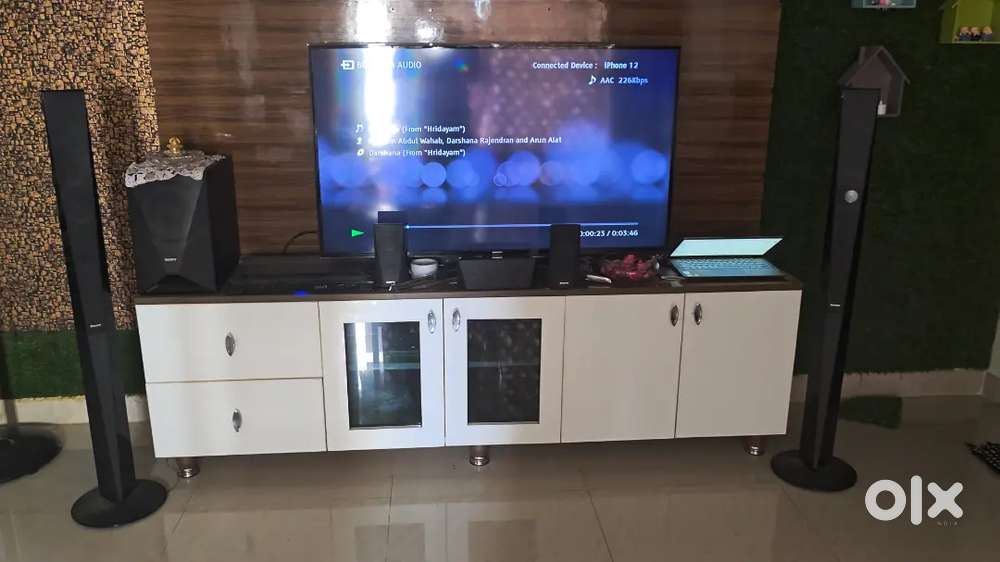 1000W Sony 5.1 Home Theatre System with Tallboy Speakers