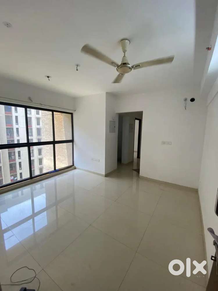 2Bhk flat for rent and french window