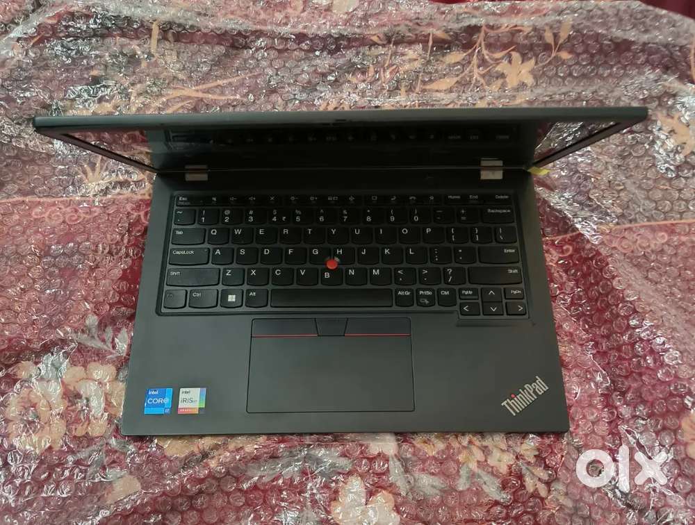 Lenovo thinkpad intel core i7 12th  13.3 inch ddr4 16 gb ram 512gb ssd
