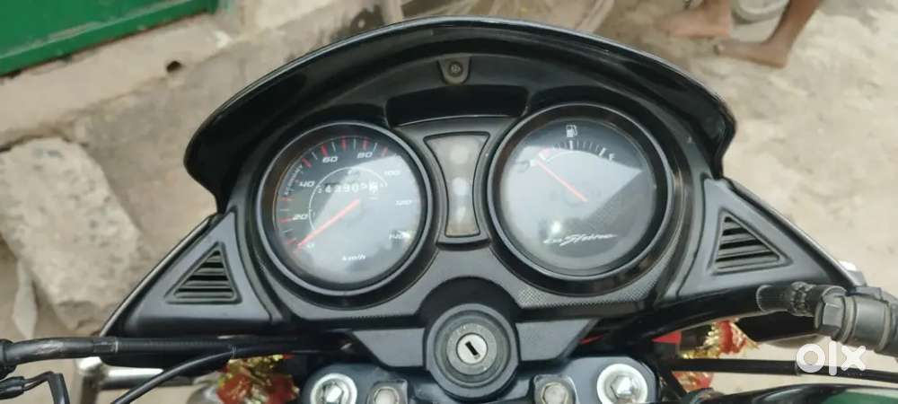 गाड़ी बहुत अच्छी कंडीशन में