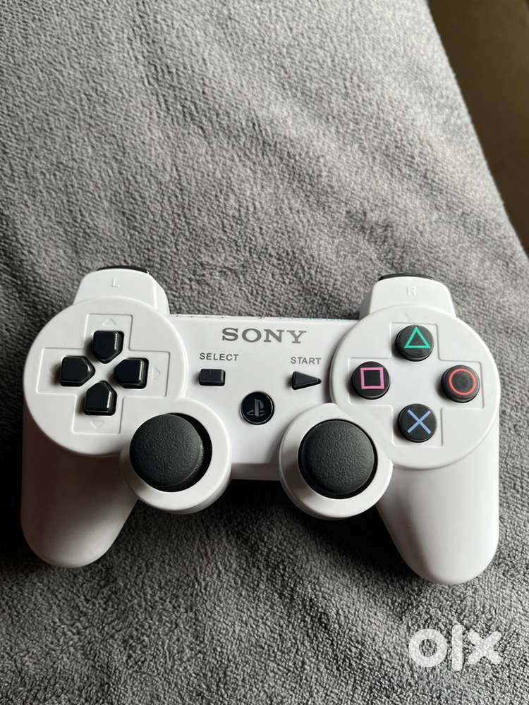 Playstation 3 controllers white and red